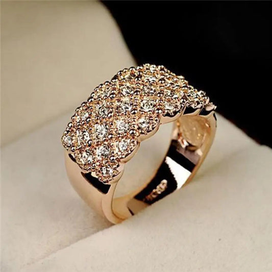 Luxury Ladies Rhinestone Inlaid Finger Ring Wedding Engagement Jewelry Gift